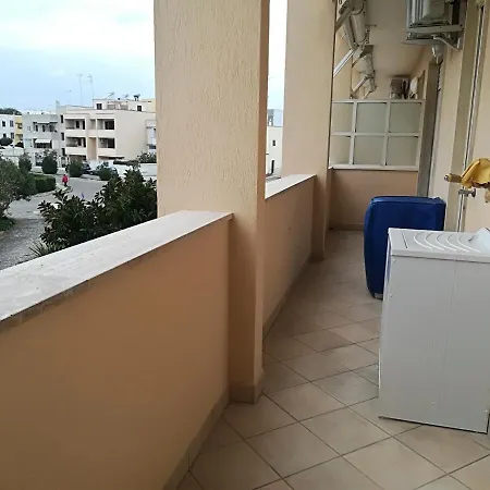 Casa Vacanze Deluxe Sofia, 4 E 6 Posti Otranto
