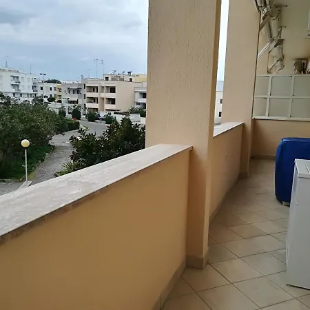 Casa Vacanze Deluxe Sofia, 4 E 6 Posti Otranto