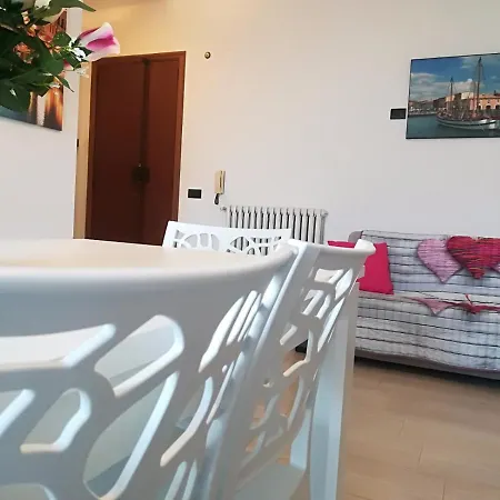 Casa Vacanze Deluxe Sofia, 4 E 6 Posti