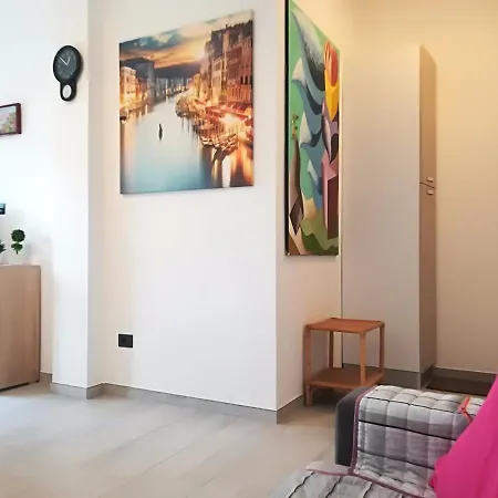 Casa Vacanze Deluxe Sofia, 4 E 6 Posti